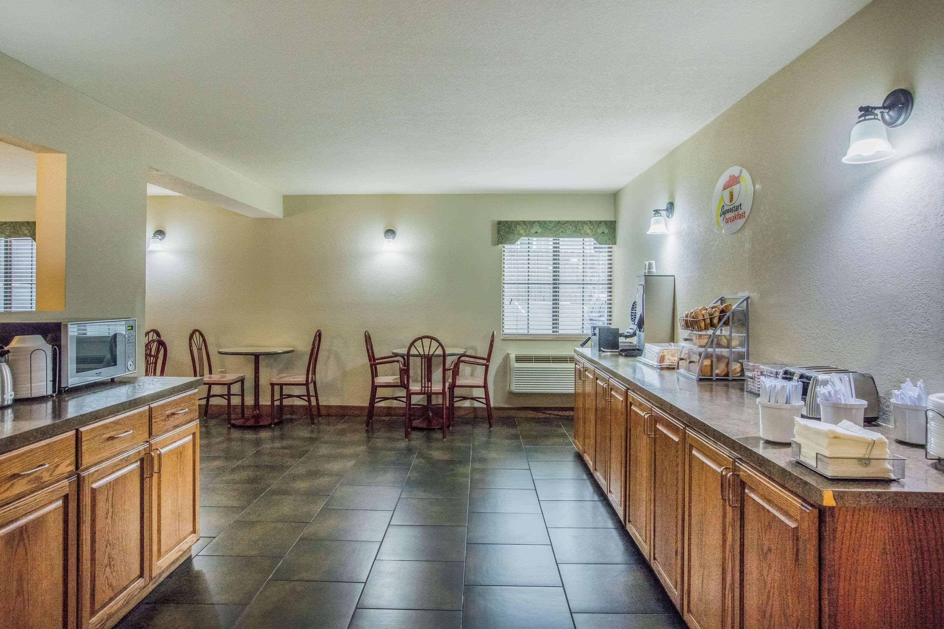Spark By Hilton Wichita East Ngoại thất bức ảnh