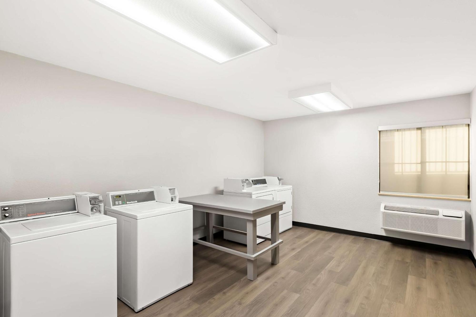 Spark By Hilton Wichita East Ngoại thất bức ảnh