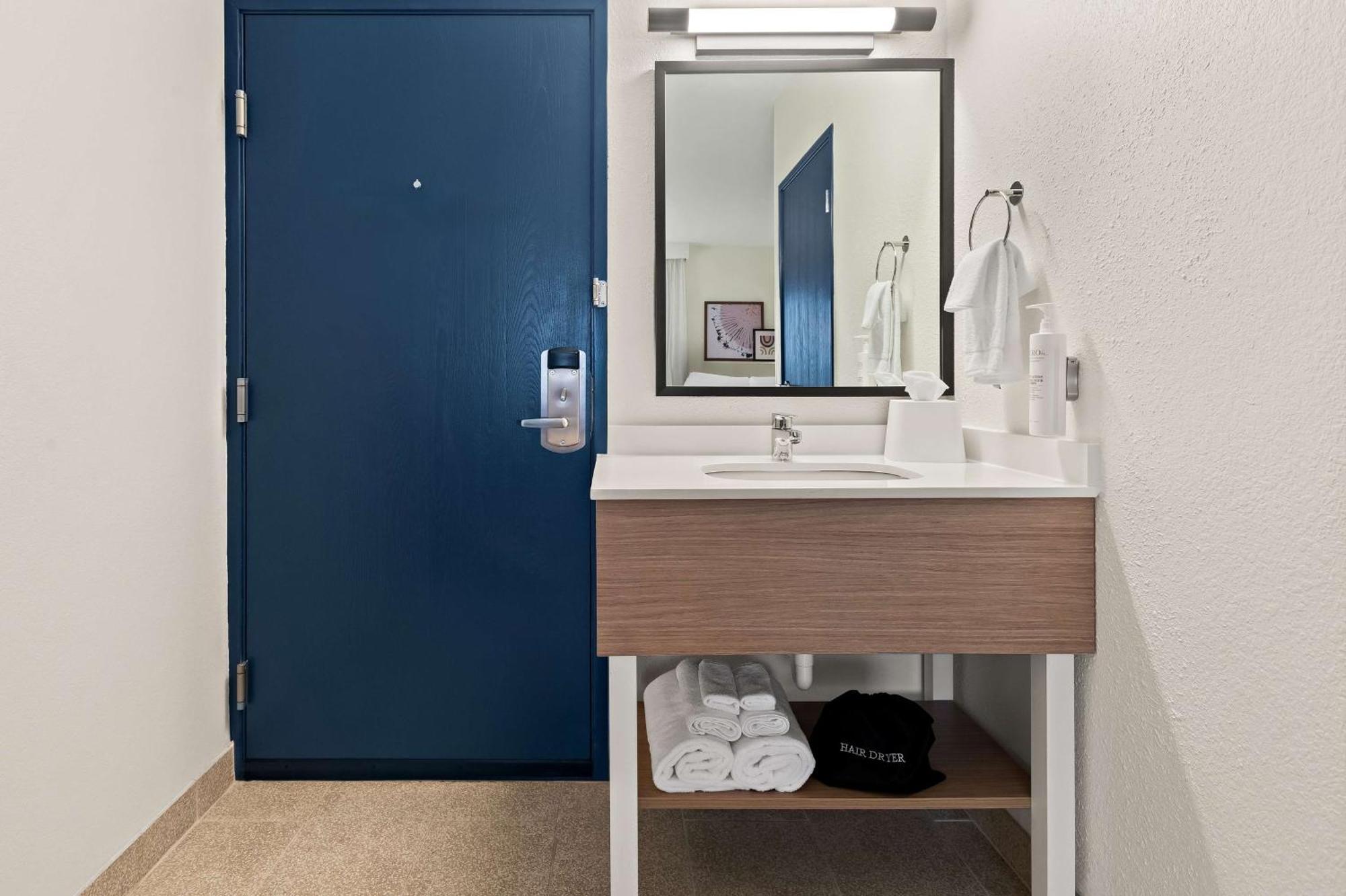 Spark By Hilton Wichita East Ngoại thất bức ảnh