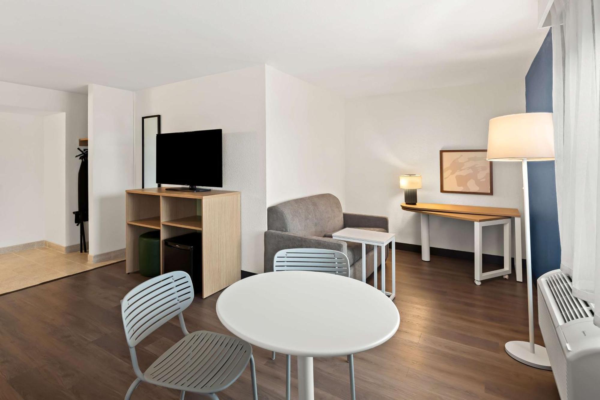 Spark By Hilton Wichita East Ngoại thất bức ảnh