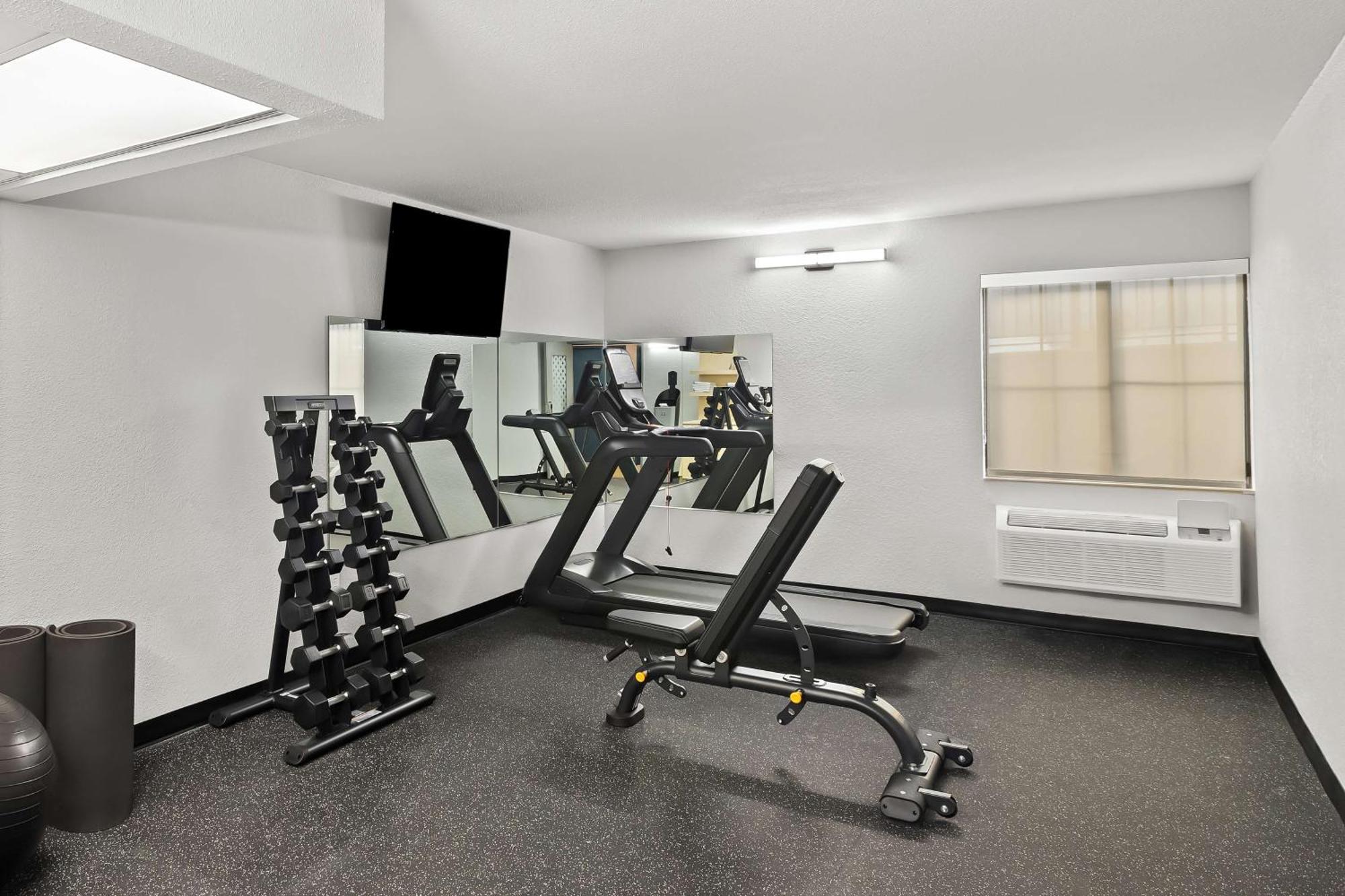 Spark By Hilton Wichita East Ngoại thất bức ảnh