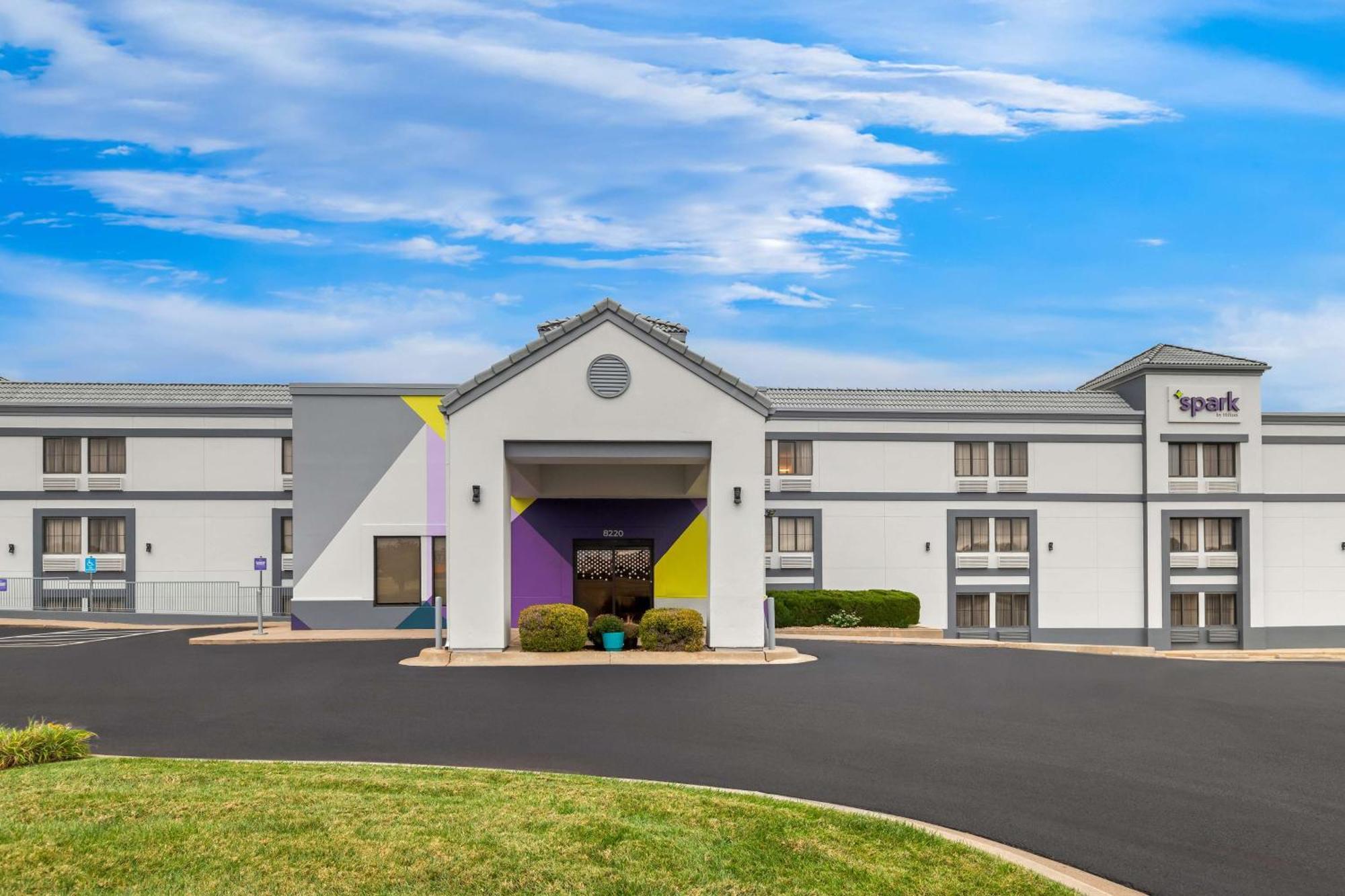 Spark By Hilton Wichita East Ngoại thất bức ảnh